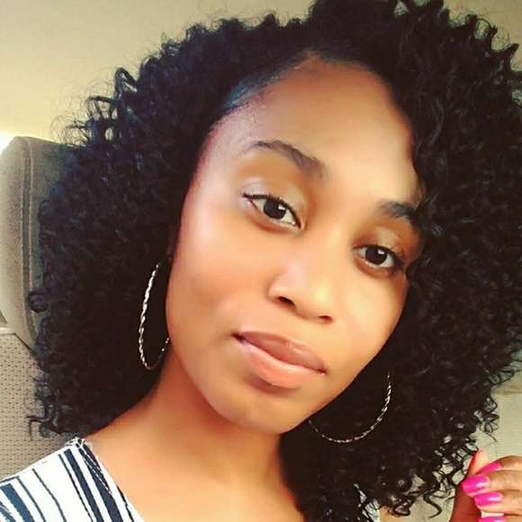 Meet your Posher, Ashlyn - Picture 1 of 1